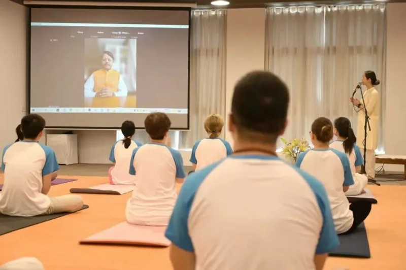 印度领事馆参与Isha瑜伽深圳中心的国际瑜伽日活动